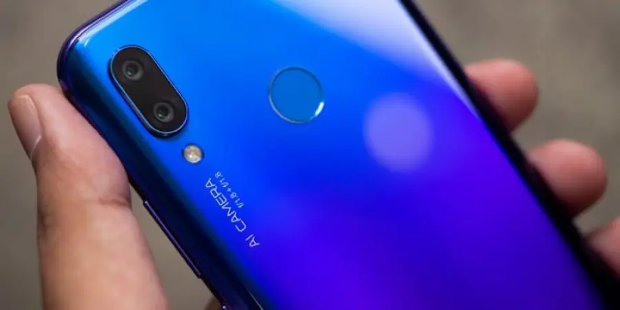 Huawei Nova 3i: arriva una versione con 6 e 128 GB di memoria