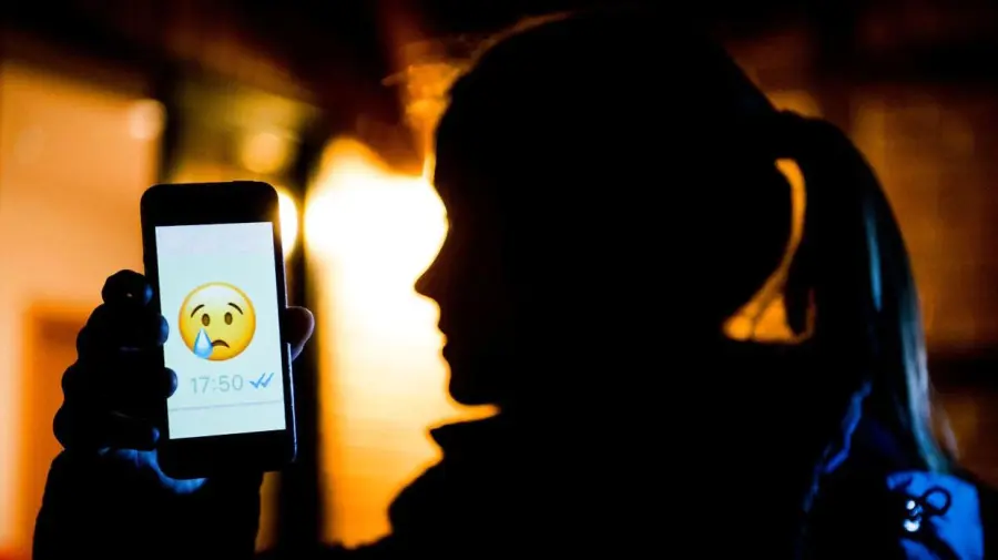 Come inviare SMS anonimi con Tim, Wind, Vodafone e Tre